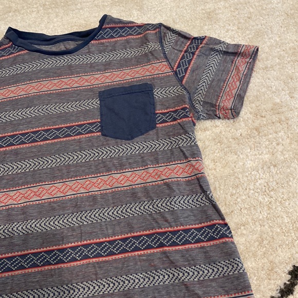 Urban Outfitters Men’s Striped T-shirt (M) - Picture 2 of 4